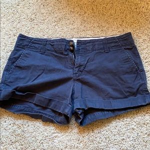 Old Navy perfect 3.5” navy khaki shorts size 8